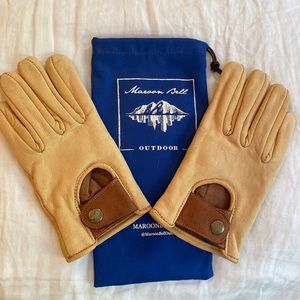 Maroon Bell Outdoor Buffalo Leather Gloves size medium.